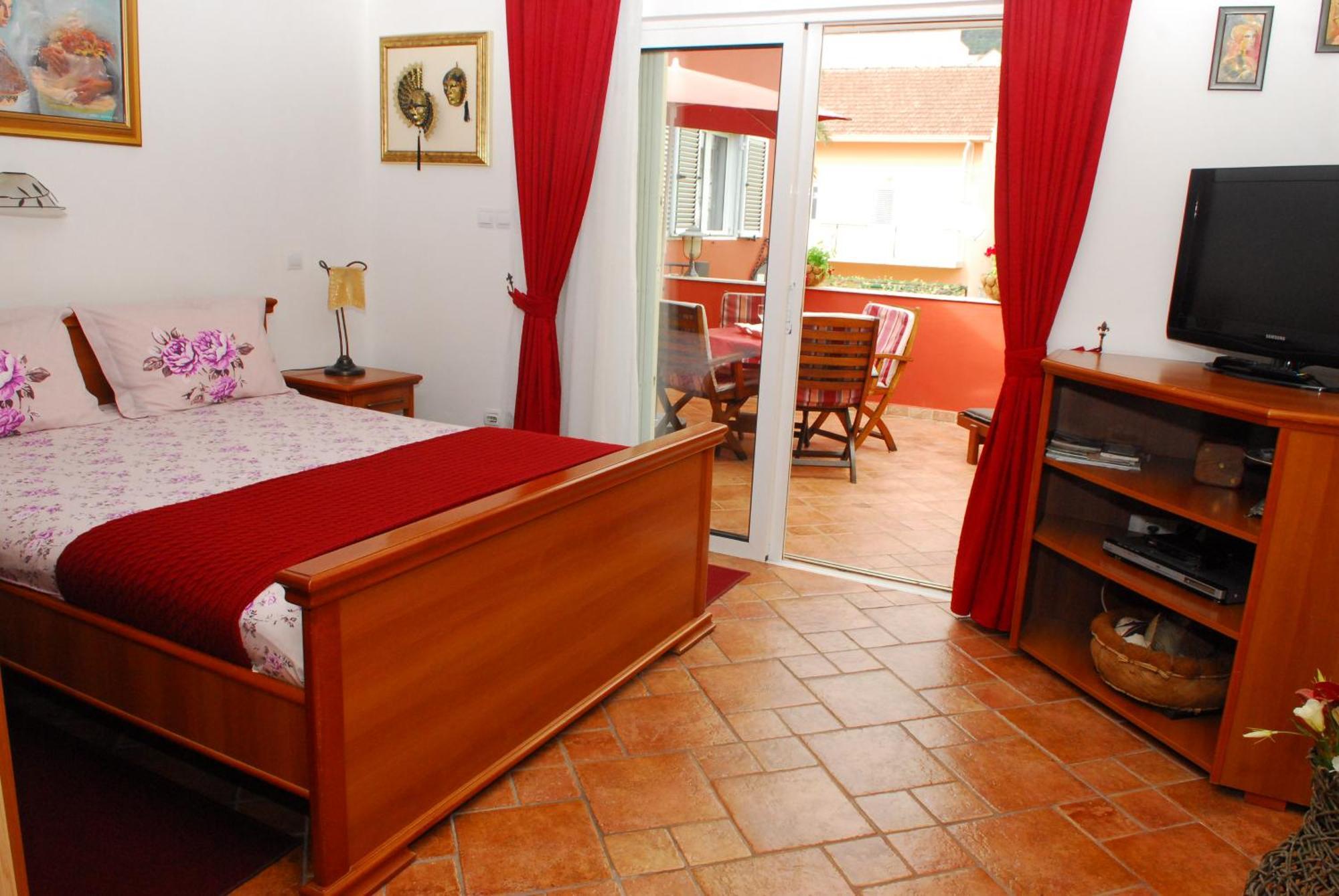 City House Apartments Tivat Dış mekan fotoğraf