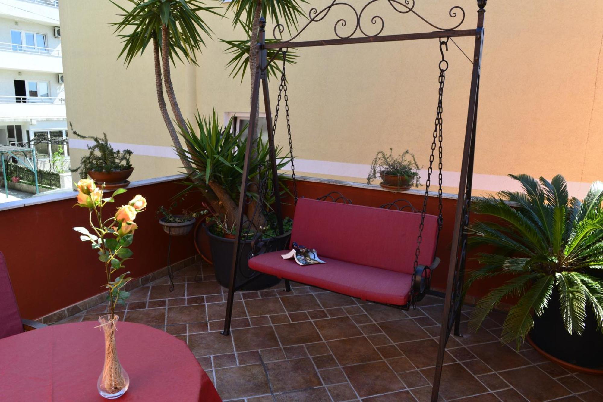 City House Apartments Tivat Dış mekan fotoğraf
